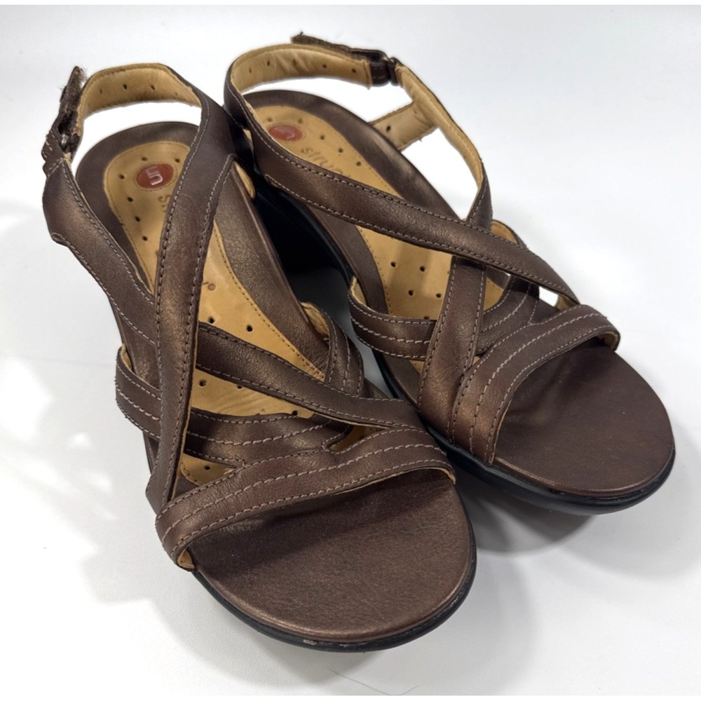Clarks Unstructured sling back sandals 8 1/2 brown
